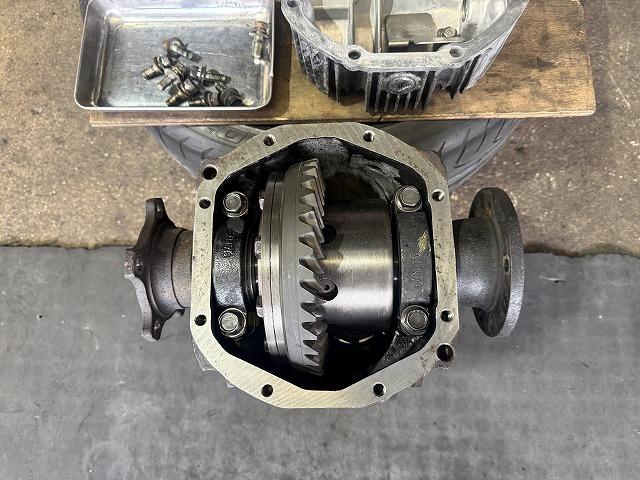 滋賀オートライフハノ　日産「シルビア」(S13)の「4.6」ファイナル交換