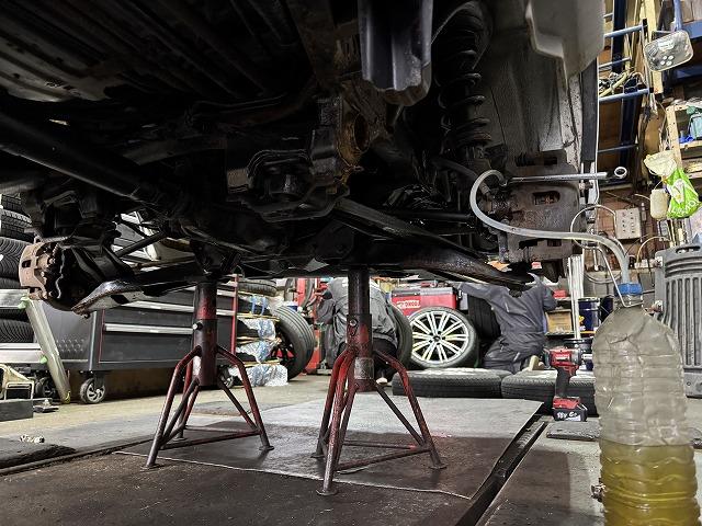 滋賀オートライフハノ　スバル「サンバー」(TT2)の車検＆整備とブレーキフルード交換