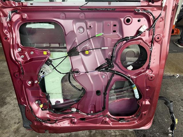 滋賀オートライフハノ　ダイハツ「タント」のフロントドア＆スライドドア交換（中古品）