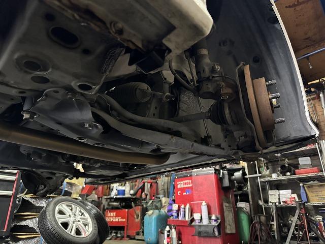 滋賀オートライフハノ　ホンダ「N-BOX」(JF1)の車検＆整備とブーツ交換