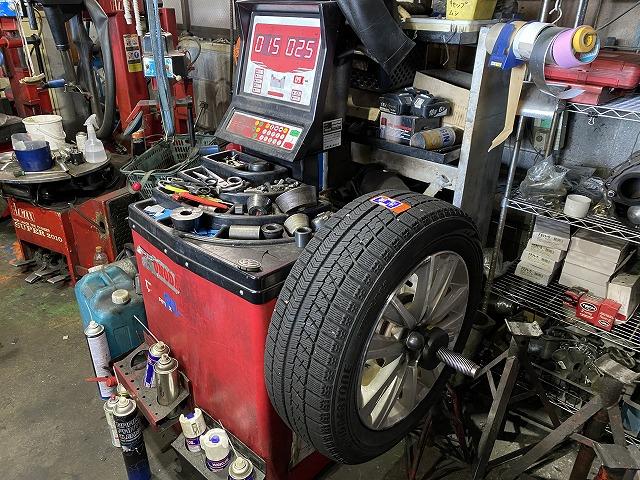 滋賀オートライフハノ　輸入車「VWポロ」の持込スタッドレスタイヤ交換4本（16インチ）