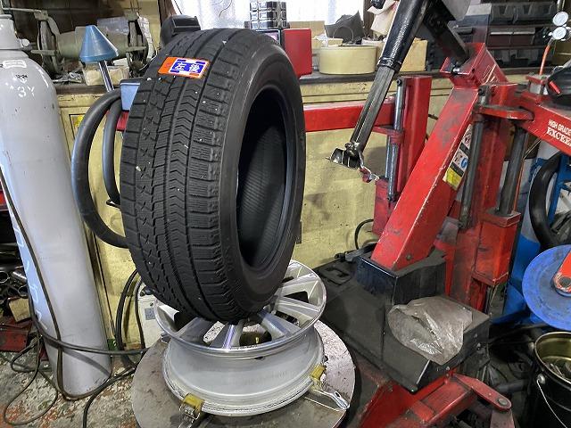 滋賀オートライフハノ　輸入車「VWポロ」の持込スタッドレスタイヤ交換4本（16インチ）