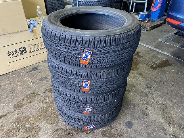 滋賀オートライフハノ　輸入車「VWポロ」の持込スタッドレスタイヤ交換4本（16インチ）