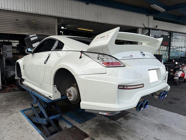 滋賀オートライフハノ　日産「フェアレディZ」(Z33)の車検＆整備とブレーキフルード交換