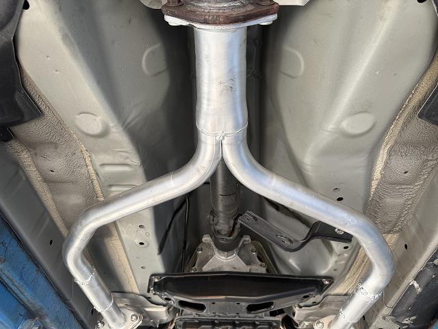 滋賀オートライフハノ　日産「フーガ」(Y51)の持込フロントパイプ交換