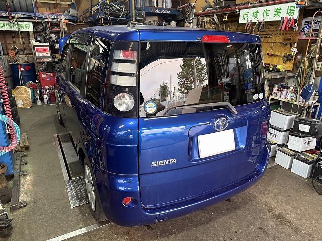 滋賀オートライフハノ　トヨタ「シエンタ」(NCP81)のオルタネーターとプラグ＆コイル交換（持ち込み）