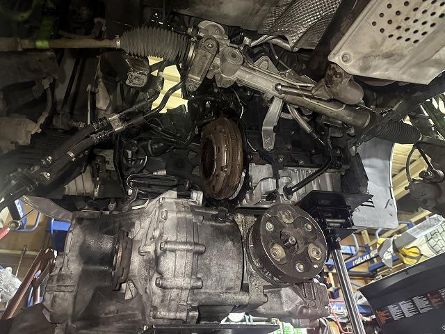 滋賀オートライフハノ　輸入車「アウディTT クワトロ」(8N)のクラッチ交換 ※クラッチ切れ不良