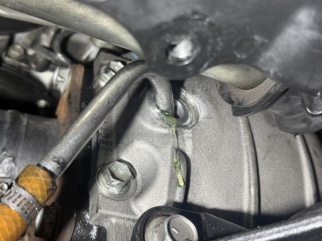 滋賀オートライフハノ　トヨタ「ハイエース 4WD」(200系)のフロントデフの異音修理（ベアリング交換）