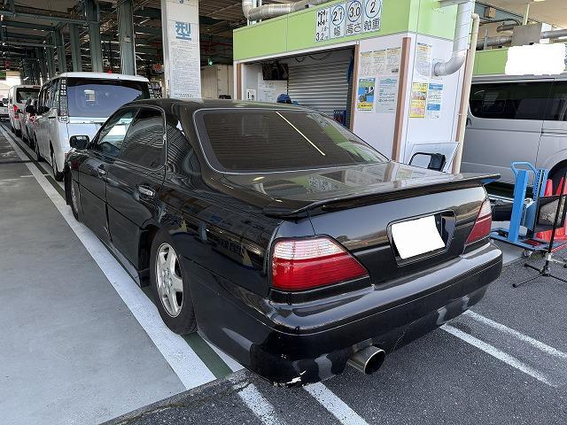 滋賀オートライフハノ　日産「グロリア」(Y33)の車検＆整備とオイル交換