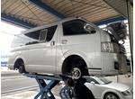 滋賀オートライフハノ　トヨタ「ハイエース」(200系)の車検＆整備とブレーキパッド交換