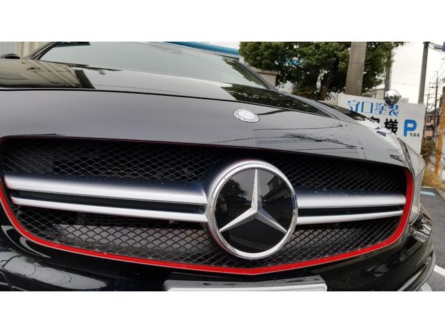 メルセデスベンツ　A45のテールランプ　スモーク塗装