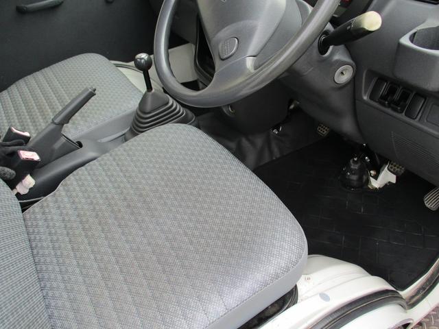 ハイゼットのエコ車検です。