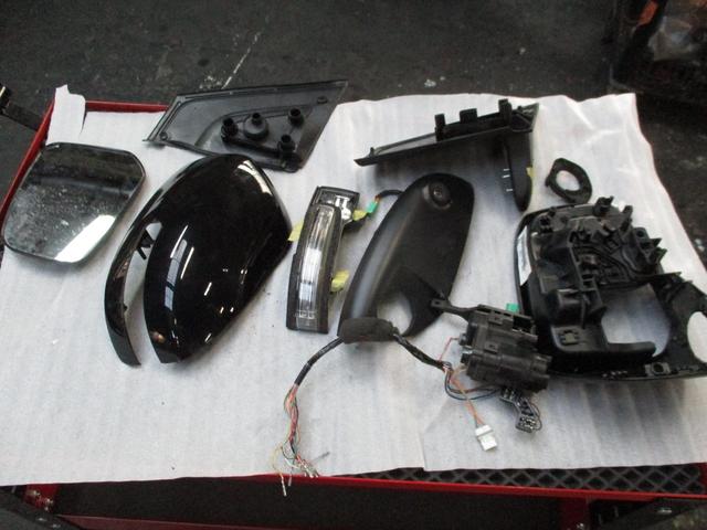 車検で入ってきたデイズルークスのドアミラーの格納が格納しない