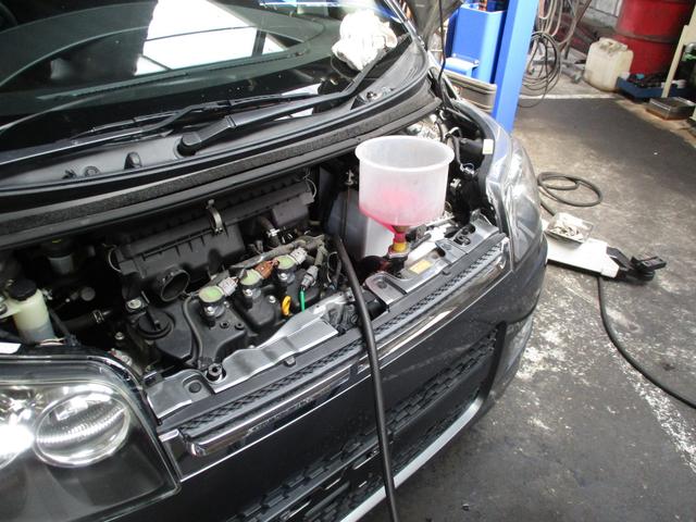 販売したムーヴの納車整備です。