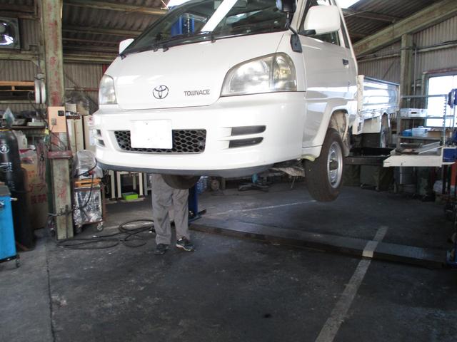 タウンエーストラックの車検です