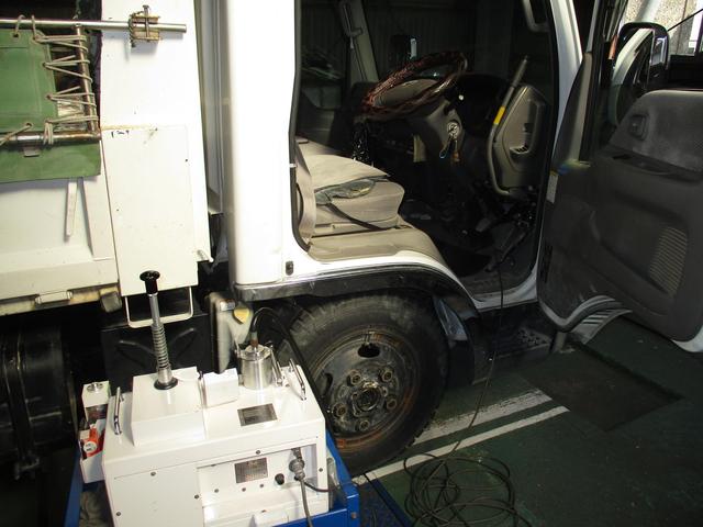 タイタンダンプの車検