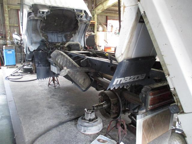 タイタンダンプの車検