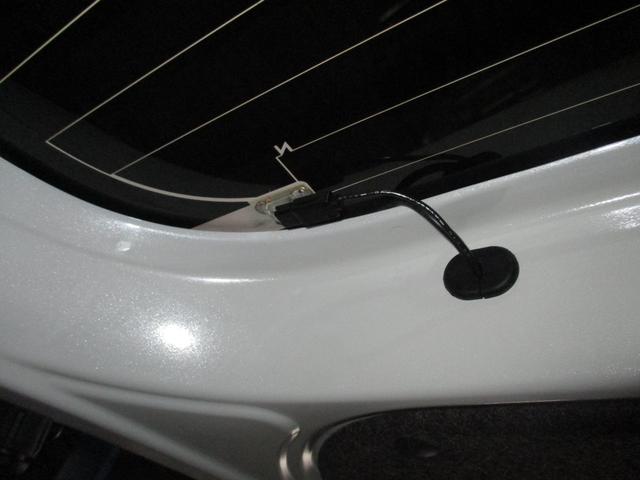 Ｎワゴンにナビ、ドラレコ前後を取付します。
