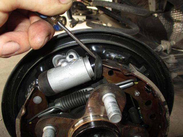 パッソの初回車検