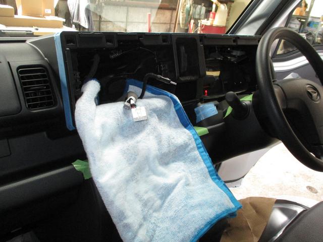 ハイゼットの部品取付