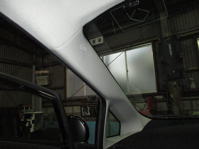 プリウスに前後ドライブレコーダーを取付します。