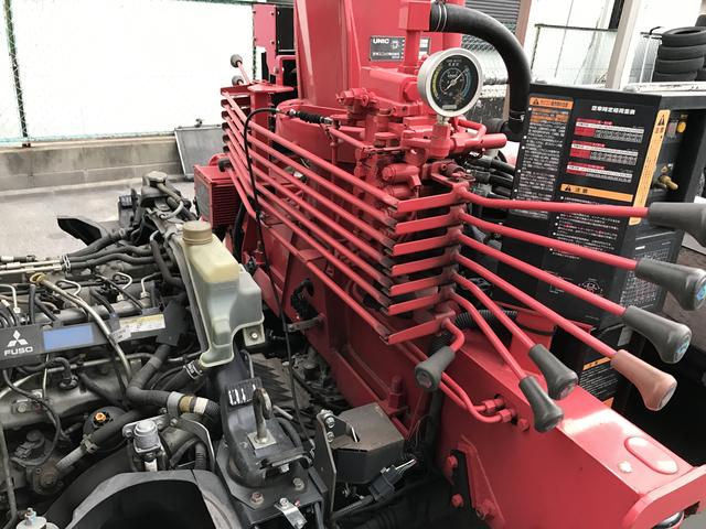 ２トントラック・タイヤ交換・守口市・オートスピリット・キャンター