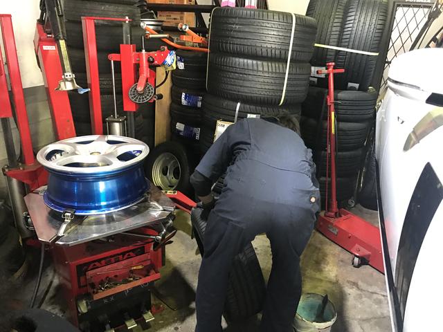 持込タイヤ交換・レガシィ・守口・オートスピリット
