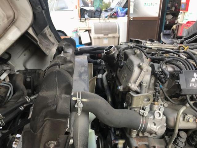 【キャンターユニック車】エンジンオイル・タイヤ交換・守口・オートスピリット