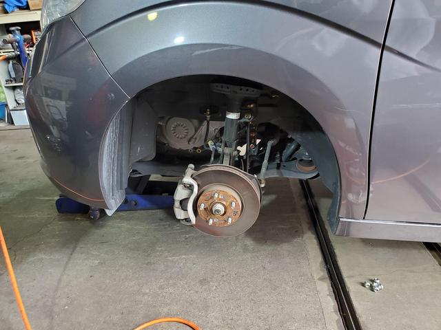 ホンダ　ステップワゴン　タイヤ交換　守口市　オートスピリット