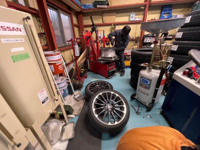 レヴォーグ・タイヤ交換・守口・オートスピリット
