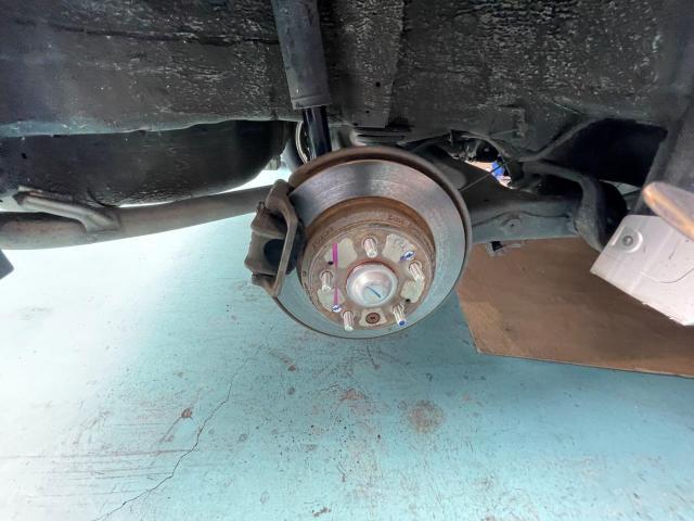 ハブボルト交換・ステップワゴン・守口市・オートスピリット