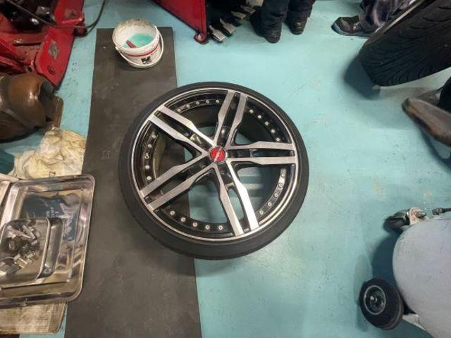 持ち込みタイヤ交換・スタッドレス・守口市・オートスピリット・セレナ