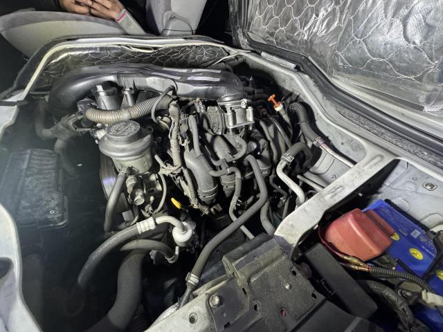 ハイエースバン　車検   安心　安全　守口　門真　寝屋川　オートスピリット