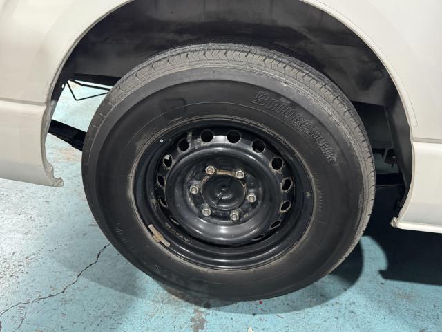 ハイエースバン　車検   安心　安全　守口　門真　寝屋川　オートスピリット