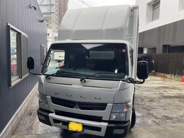 守口市で創業26年信頼のオートスピリット　三菱ふそう　キャンター　板金・外装補修　事故
