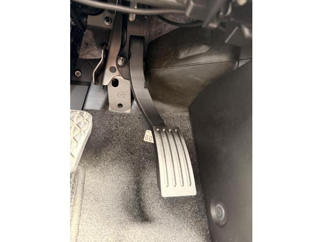 プレマシー アクセルペダル(アクセルポジションセンサー)交換 　安心　安全　守口　門真　寝屋川　高槻　枚方　オートスピリット