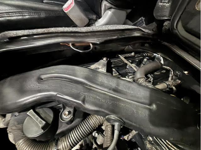 ハイエース エアエレメント ブレーキパッド ファンベルト タペットカバーガスケット プラグ 交換