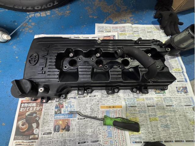 ハイエース エアエレメント ブレーキパッド ファンベルト タペットカバーガスケット プラグ 交換