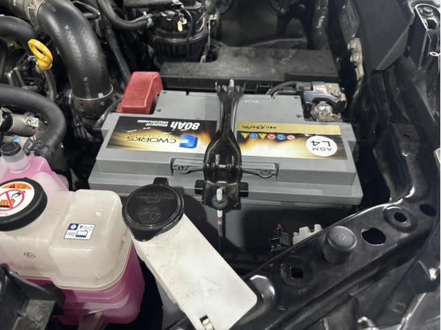 トヨタ　ハイラックス　バッテリー交換　安心　安全　守口　門真　寝屋川　高槻　枚方　オートスピリット