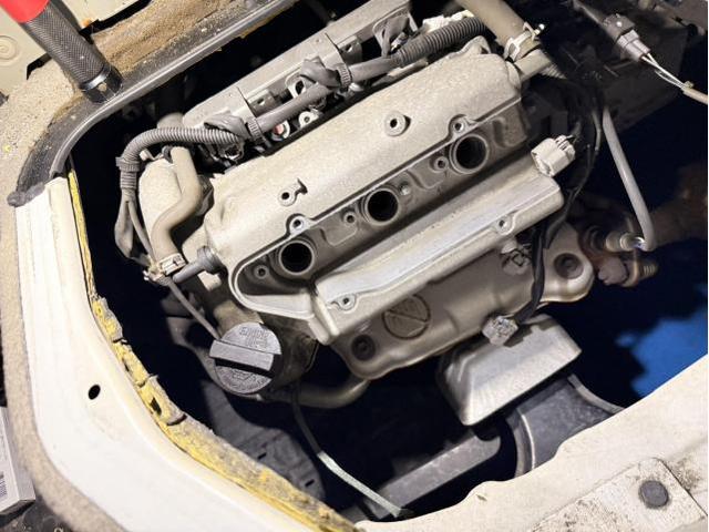 スズキ  エブリィ タイヤ4本 フロントパッド リアO2センサー プラグ コイル 交換　安心　安全　守口　門真　寝屋川　高槻　枚方　オートスピリット