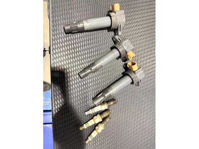 スズキ  エブリィ タイヤ4本 フロントパッド リアO2センサー プラグ コイル 交換　安心　安全　守口　門真　寝屋川　高槻　枚方　オートスピリット