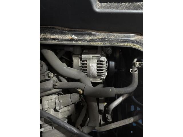 ダイハツ　ハイゼットバン　内装補修・修理　オルタネータ―交換　安心　安全　守口　門真　寝屋川　高槻　枚方　オートスピリット