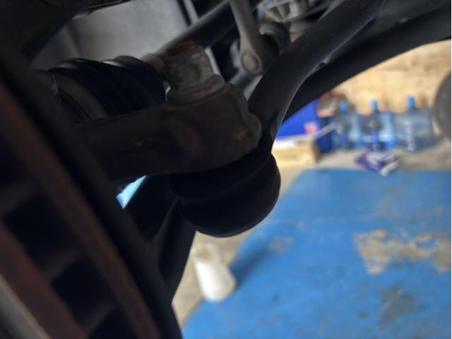 トヨタ　ノア　内装補修・修理　エアエレメント　エンドブーツ交換　安心　安全　守口　門真　鶴見　寝屋川　枚方　オートスピリット