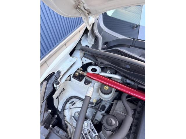 マツダ　デミオ　グー故障診断　タワーバー取り付け　安心　安全　守口　門真　寝屋川　高槻　枚方　オートスピリット