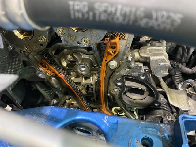 ルノー　キャプチャー　エンジンオイル漏れ　修理　　大阪　トラック・バン　修理　春田自動車