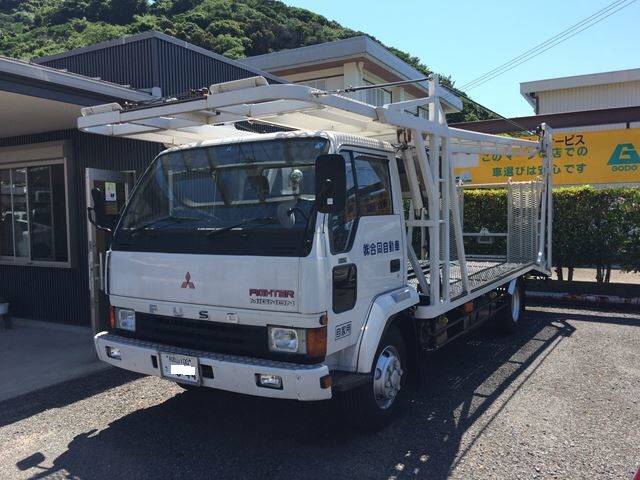 自社積車完備しています。事故などでお車が動かなくてもお気軽にご相談ください。