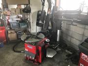 ２６インチまで対応のタイヤチェンジャーも完備♪