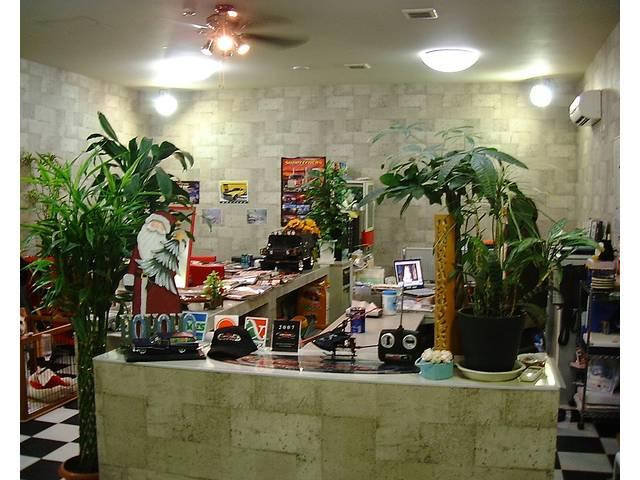 コーヒーメーカー、ドリンクバー、生ビールまで！車の話の前に・・・。まずは一杯！