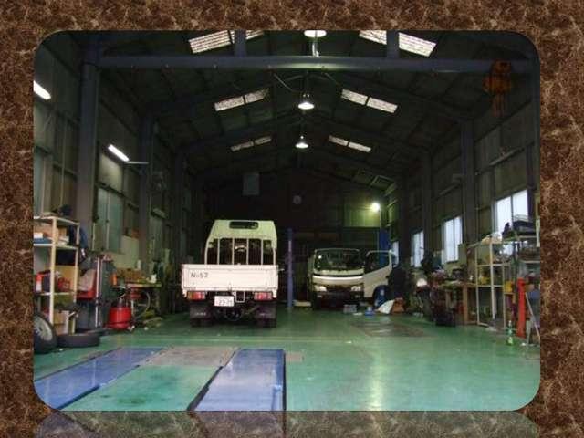 バン＆トラック専門店（株）ビーエスエー　大正店2