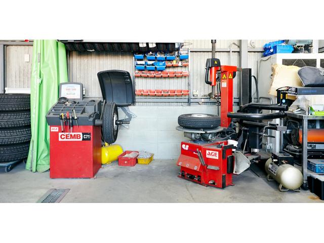 株式会社 ガレージライム 商用自動車販売専門店(4枚目)